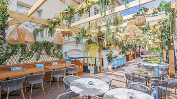 Clifton Hotel
