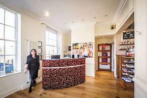 Clifton Hotel