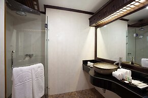 The Hotspring Beach Resort & Spa