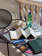 Athens Odeon Hotel