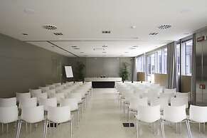 UNA HOTELS T Hotel Cagliari