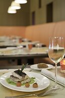 UNA HOTELS T Hotel Cagliari