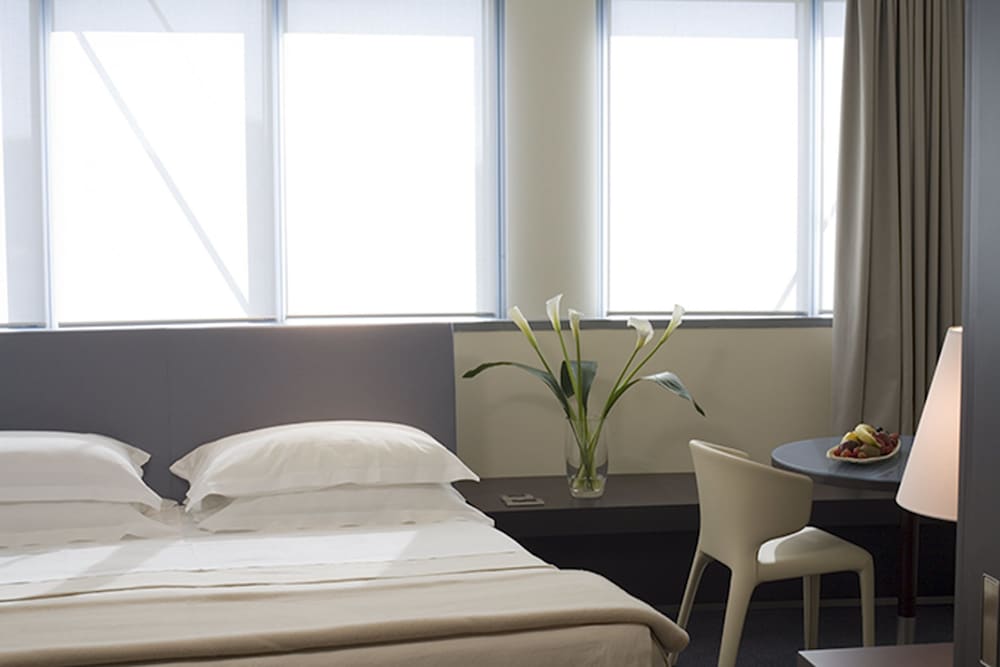 UNA HOTELS T Hotel Cagliari