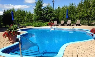 Hotel Vallea Bromont, Tapestry Collection by Hilton