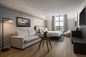 Hotel Vallea Bromont, Tapestry Collection by Hilton