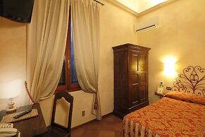 Hotel Marios