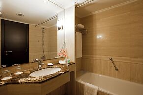 Ramada Plaza by Wyndham Beirut Raouche