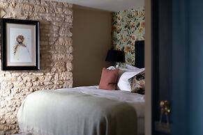 The Wheatsheaf Inn