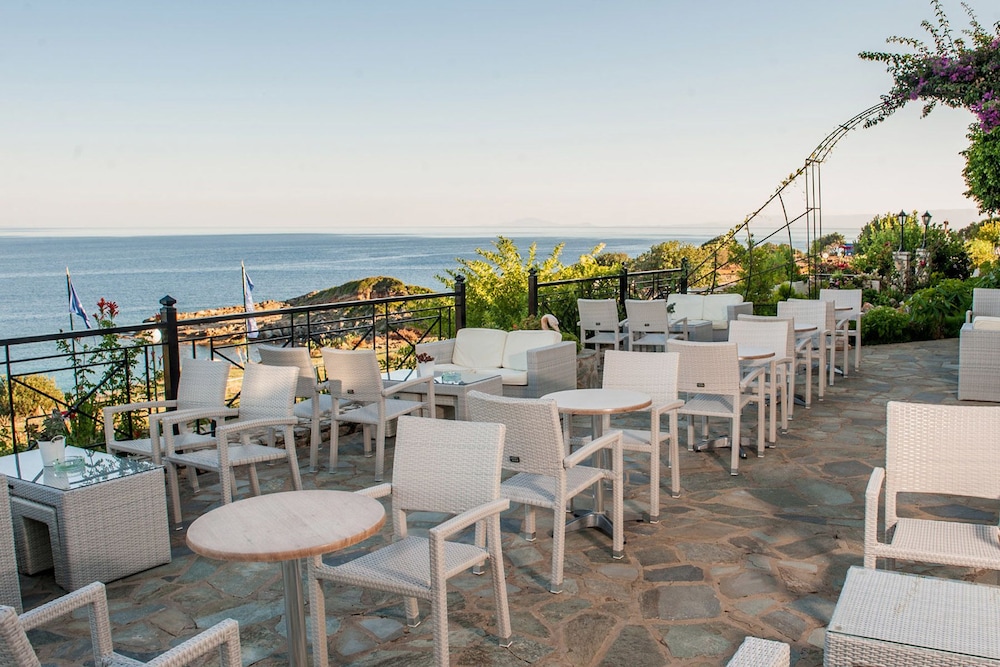 Porto Skala Hotel Village