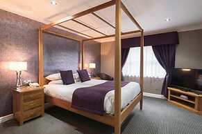 The Everglades Park Hotel