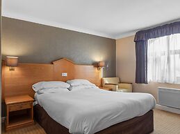 The Everglades Park Hotel