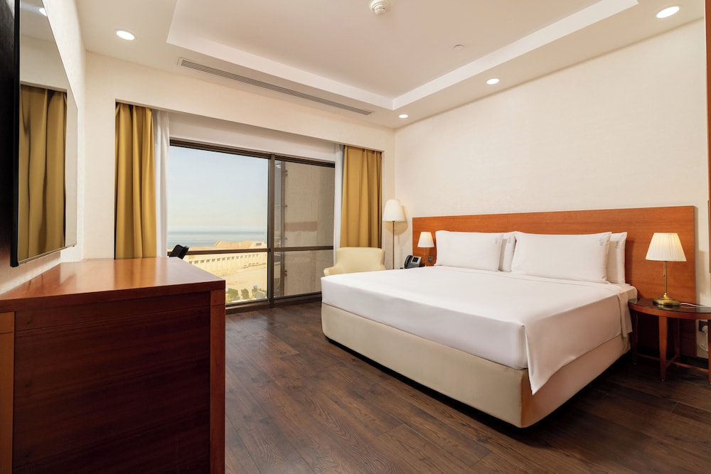 Holiday Inn Kuwait by IHG