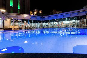 Holiday Inn Kuwait by IHG