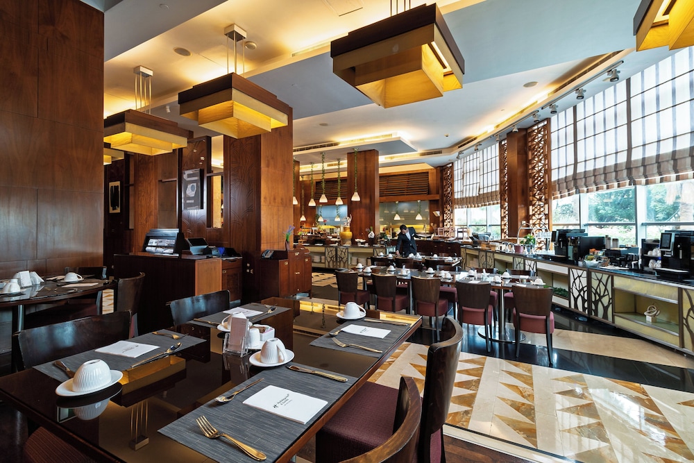 Holiday Inn Kuwait by IHG