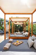Athineon Hotel