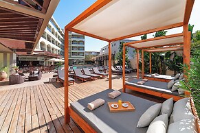 Athineon Hotel