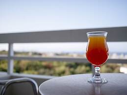 Athineon Hotel