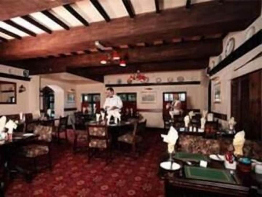 Chimney Corner Hotel