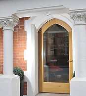 Taunton House Hotel