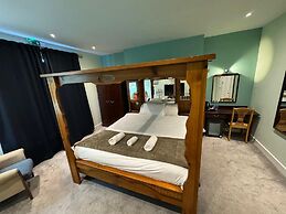 The George Hotel