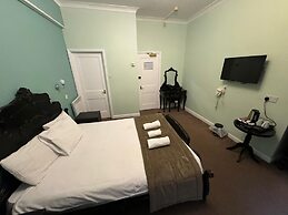 The George Hotel