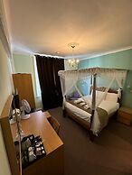 The George Hotel
