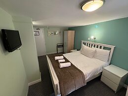 The George Hotel
