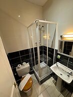 The George Hotel