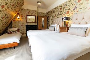 Brooks Guesthouse