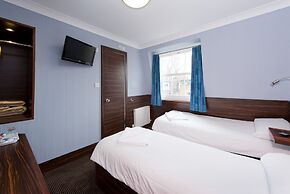 Crestfield Hotel
