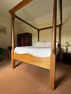 Pilgrim Hotel