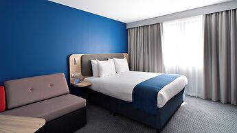 Holiday Inn Express Poole by IHG