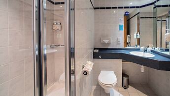 Holiday Inn Express Poole by IHG