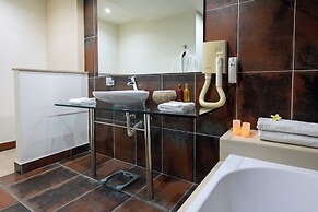 Angela Suites Boutique Hotel