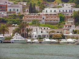 Pithaecusa