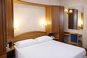 Phi Hotel Ambra