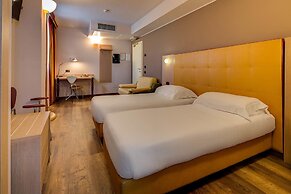 Art & Hotel