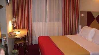 Art & Hotel