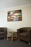 Noah's Mid City Motor Inn