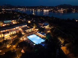 Nefeli Hotel