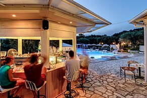 Nefeli Hotel