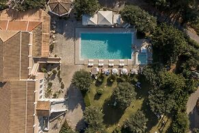 Nefeli Hotel
