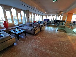 City Hotel