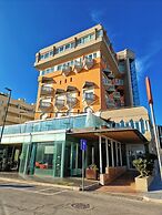 City Hotel