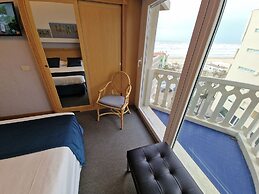City Hotel