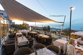 City Hotel