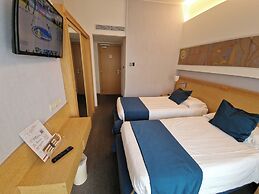 City Hotel