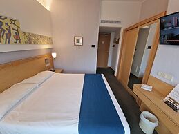 City Hotel