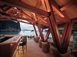 Lagen Island Resort