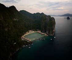 Lagen Island Resort